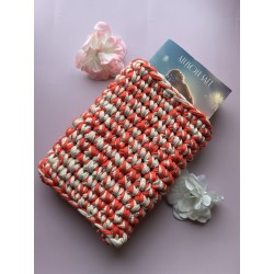 Pochette à livre broché crochet fait main – Créa by Vanou